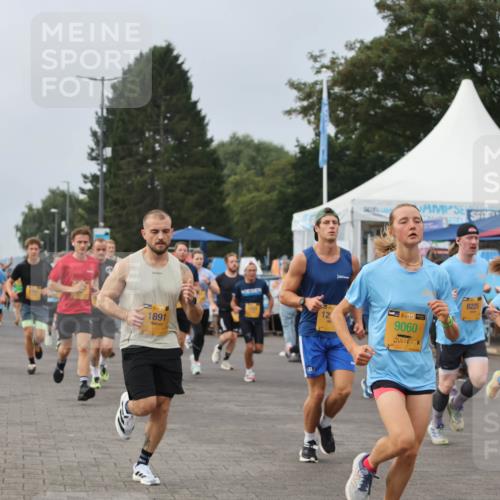 13.09.2026 - Kiel Lauf Andreas Tolksdorf http://msf.ph/oto/10336029 13.09.2026 09:53:29 Kiellinie 1891, 54041, 12, 38, 9060, 8225 meine-sportfotos.de