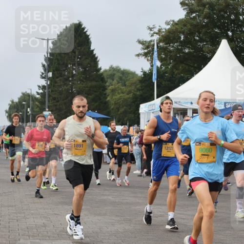 13.09.2026 - Kiel Lauf Andreas Tolksdorf http://msf.ph/oto/10336032 13.09.2026 09:53:29 Kiellinie 3339, 2762, 10185, 4287, 38, 1891, 1331, 12127, 033, 38, 9060 meine-sportfotos.de