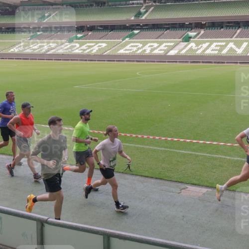 13.09.2026 - 21. swb-Marathon Bremen Michael Burmester http://msf.ph/oto/10336033 13.09.2026 13:11:17 Laufen im Stadion 265, 373, 581, 703, 843, 869, 984, 1113, 1180, 1226, 1435, 1738, 1849, 1851, 1855, 1867, 1894, 1936, 1952, 1967, 2202, 2248, 2268, 2281, 2284, 2299, 2330, 2333, 2339, 2342, 2353, 2375, 2426, 2432, 2443, 2530, 2531, 2553, 2589, 2654, 2659, 2669, 2673, 2682, 2714, 2717, 2784, 2785, 2804, 2819, 2822, 2836, 2850, 2907, 2920, 2932, 2976, 3026, 3027, 3063, 3079, 3082, 3086, 3089, 3122, 3159, 3174, 3207, 3208, 3328, 3349, 3352, 3370, 3409, 3410, 3470, 3549, 551 meine-sportfotos.de
