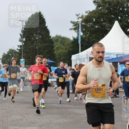 13.09.2026 - Kiel Lauf Andreas Tolksdorf http://msf.ph/oto/10336043 13.09.2026 09:53:30 Kiellinie 2762, 4287, 0543, 7416, 38, 1891, 80, 12127, 1558 meine-sportfotos.de