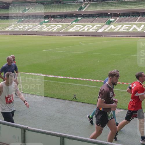 13.09.2026 - 21. swb-Marathon Bremen Michael Burmester http://msf.ph/oto/10336049 13.09.2026 13:11:19 Laufen im Stadion 265, 373, 581, 703, 843, 869, 984, 1113, 1180, 1226, 1435, 1738, 1849, 1851, 1855, 1867, 1894, 1936, 1952, 1967, 2202, 2248, 2268, 2281, 2284, 2299, 2330, 2333, 2339, 2342, 2353, 2375, 2377, 2426, 2432, 2443, 2530, 2531, 2553, 2589, 2654, 2659, 2669, 2673, 2682, 2714, 2784, 2785, 2804, 2819, 2822, 2836, 2850, 2907, 2920, 2932, 2976, 3026, 3027, 3063, 3079, 3082, 3086, 3089, 3122, 3159, 3174, 3207, 3208, 3308, 3328, 3349, 3352, 3370, 3409, 3410, 3470, 3549, 551 meine-sportfotos.de