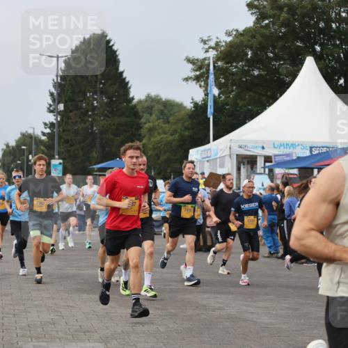 13.09.2026 - Kiel Lauf Andreas Tolksdorf http://msf.ph/oto/10336057 13.09.2026 09:53:30 Kiellinie 435, 2762, 7416, 1331, 38, 91 meine-sportfotos.de