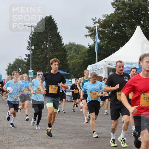 13.09.2026 - Kiel Lauf Andreas Tolksdorf http://msf.ph/oto/10336093 13.09.2026 09:53:32 Kiellinie 4, 3339, 2762, 101, 1239, 10, 873, 4287, 1331 meine-sportfotos.de