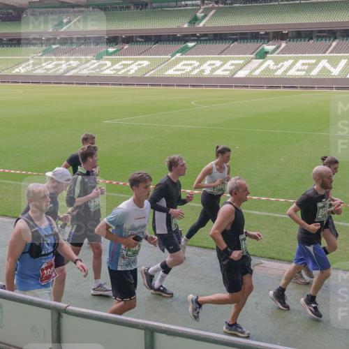 13.09.2026 - 21. swb-Marathon Bremen Michael Burmester http://msf.ph/oto/10336116 13.09.2026 13:11:25 Laufen im Stadion 265, 373, 581, 703, 843, 984, 1113, 1226, 1435, 1738, 1849, 1851, 1855, 1867, 1894, 1936, 1952, 1967, 2202, 2248, 2268, 2281, 2284, 2299, 2330, 2333, 2336, 2339, 2342, 2353, 2375, 2377, 2398, 2426, 2432, 2443, 2530, 2531, 2553, 2589, 2654, 2659, 2669, 2673, 2682, 2714, 2784, 2785, 2804, 2819, 2822, 2836, 2850, 2907, 2932, 2976, 3026, 3027, 3079, 3082, 3089, 3122, 3143, 3159, 3174, 3207, 3208, 3308, 3328, 3349, 3352, 3370, 3409, 3410, 3470, 3549, 551 meine-sportfotos.de