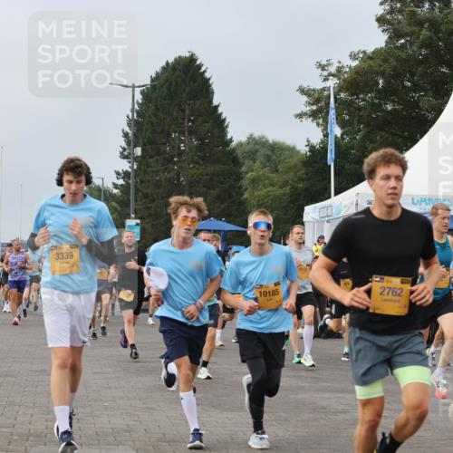 13.09.2026 - Kiel Lauf Andreas Tolksdorf http://msf.ph/oto/10336117 13.09.2026 09:53:33 Kiellinie 3339, 10185, 2762, 1239 meine-sportfotos.de