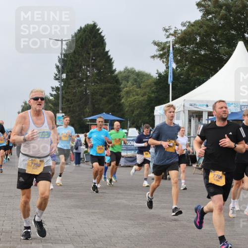 13.09.2026 - Kiel Lauf Andreas Tolksdorf http://msf.ph/oto/10336164 13.09.2026 09:53:35 Kiellinie 13, 40, 5082, 38, 7790, 6634, 10129, 30, 1, 39, 7709 meine-sportfotos.de