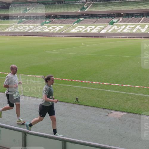 13.09.2026 - 21. swb-Marathon Bremen Michael Burmester http://msf.ph/oto/10336180 13.09.2026 13:11:33 Laufen im Stadion 265, 373, 581, 703, 843, 984, 1113, 1226, 1435, 1738, 1849, 1851, 1855, 1867, 1894, 1936, 1952, 1967, 2202, 2248, 2268, 2281, 2284, 2299, 2330, 2333, 2336, 2339, 2342, 2353, 2375, 2377, 2398, 2426, 2432, 2443, 2531, 2553, 2589, 2654, 2659, 2669, 2673, 2682, 2784, 2804, 2819, 2822, 2836, 2850, 2907, 2932, 2976, 3026, 3027, 3079, 3082, 3089, 3122, 3143, 3159, 3174, 3207, 3208, 3308, 3328, 3349, 3352, 3370, 3409, 3410, 3470, 3549, 551 meine-sportfotos.de
