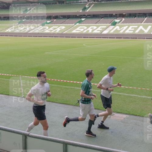 13.09.2026 - 21. swb-Marathon Bremen Michael Burmester http://msf.ph/oto/10336205 13.09.2026 13:11:37 Laufen im Stadion 265, 373, 581, 703, 843, 984, 1113, 1226, 1435, 1738, 1849, 1851, 1855, 1894, 1936, 1952, 1967, 2202, 2248, 2268, 2281, 2284, 2299, 2330, 2333, 2336, 2339, 2342, 2353, 2375, 2377, 2398, 2426, 2432, 2443, 2531, 2589, 2654, 2659, 2669, 2673, 2682, 2784, 2804, 2819, 2822, 2836, 2850, 2907, 2932, 2976, 3026, 3027, 3079, 3082, 3089, 3122, 3143, 3159, 3174, 3207, 3208, 3308, 3328, 3349, 3352, 3370, 3409, 3410, 3470, 3549, 551 meine-sportfotos.de