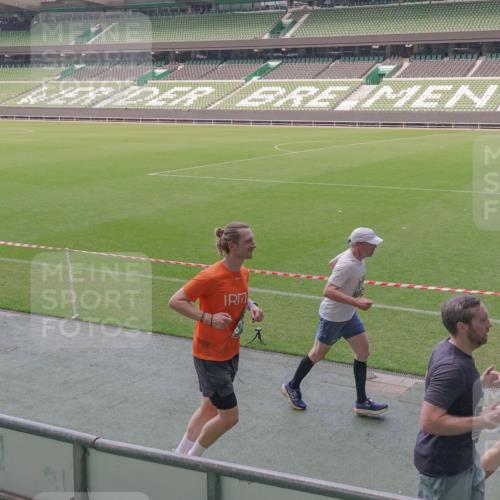 13.09.2026 - 21. swb-Marathon Bremen Michael Burmester http://msf.ph/oto/10336243 13.09.2026 13:11:43 Laufen im Stadion 118, 265, 373, 581, 703, 843, 984, 1113, 1226, 1334, 1435, 1738, 1849, 1851, 1894, 1936, 1952, 1967, 2202, 2248, 2281, 2284, 2299, 2330, 2333, 2336, 2339, 2342, 2353, 2375, 2377, 2398, 2426, 2432, 2443, 2531, 2589, 2654, 2659, 2669, 2673, 2682, 2784, 2804, 2819, 2822, 2836, 2850, 2907, 2932, 2976, 3026, 3027, 3079, 3082, 3089, 3122, 3143, 3155, 3159, 3174, 3207, 3208, 3308, 3328, 3349, 3352, 3370, 3409, 3410, 3470, 3549, 551 meine-sportfotos.de