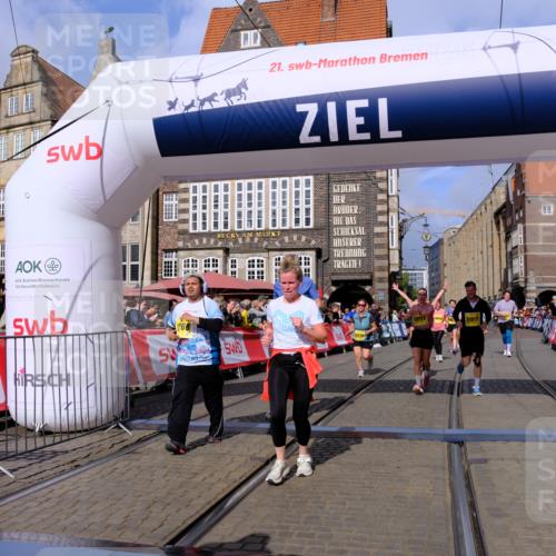 13.09.2026 - 21. swb-Marathon Bremen Tim E. http://msf.ph/oto/10336278 13.09.2026 11:07:36 Ziel 10205, 10488, 10695, 10748, 11100, 11123, 11246, 11393, 11417, 11600, 11696, 11759, 11767, 11822, 11823, 11865, 11917, 12020, 12173, 12210, 12255, 12266, 12536 meine-sportfotos.de