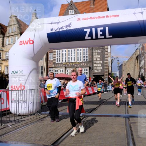 13.09.2026 - 21. swb-Marathon Bremen Tim E. http://msf.ph/oto/10336314 13.09.2026 11:07:36 Ziel 10205, 10488, 10695, 10748, 11100, 11123, 11246, 11393, 11417, 11600, 11696, 11759, 11767, 11822, 11823, 11865, 11917, 12020, 12173, 12210, 12255, 12266, 12536 meine-sportfotos.de