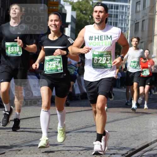 13.09.2026 - 21. swb-Marathon Bremen Strokosch-Dieckow http://msf.ph/oto/10336332 13.09.2026 13:18:26 Ziel 948, 1631, 1797, 1872, 2001, 2260, 2634, 2671, 3241, 3458, 3514, 3634, 4131, 4733, 5292, 5695, 5935, 5948, 6152, 6290, 6448, 8094, 8805, 8869, 8943, 8944, 9134, 9609, 9837, 10065, 465, 2055, 2324, 2948, 3631, 4413, 4642, 5867, 6293, 6294, 6818, 7245, 7731, 8404, 8540, 8743, 8872, 9019, 9275, 9327, 9833 meine-sportfotos.de