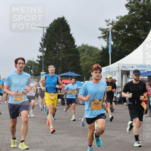 13.09.2026 - Kiel Lauf Andreas Tolksdorf http://msf.ph/oto/10336333 13.09.2026 09:53:42 Kiellinie 225, 9389, 2095, 7691, 12, 6435 meine-sportfotos.de