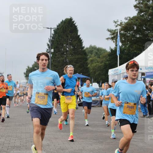 13.09.2026 - Kiel Lauf Andreas Tolksdorf http://msf.ph/oto/10336338 13.09.2026 09:53:43 Kiellinie 38, 6225, 9389, 9261, 38, 7691 meine-sportfotos.de
