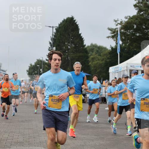 13.09.2026 - Kiel Lauf Andreas Tolksdorf http://msf.ph/oto/10336348 13.09.2026 09:53:43 Kiellinie 6225, 9389, 9261, 127, 38, 7691 meine-sportfotos.de