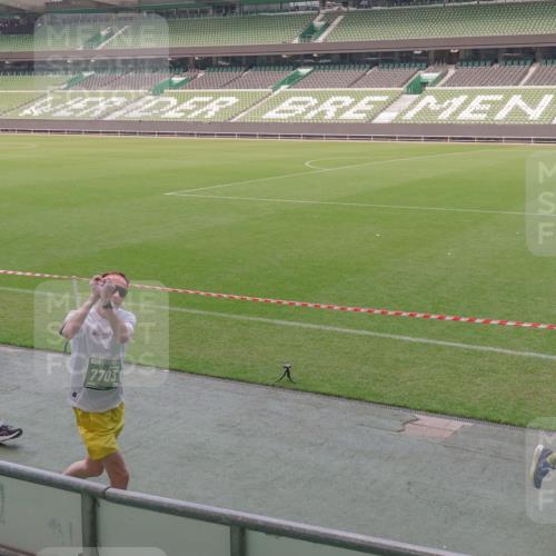 13.09.2026 - 21. swb-Marathon Bremen Michael Burmester http://msf.ph/oto/10336354 13.09.2026 13:11:57 Laufen im Stadion 118, 265, 373, 514, 581, 703, 843, 984, 1113, 1226, 1286, 1334, 1435, 1738, 1849, 1851, 1936, 1952, 1967, 2005, 2248, 2281, 2299, 2330, 2333, 2336, 2353, 2375, 2377, 2398, 2426, 2432, 2443, 2505, 2531, 2589, 2654, 2659, 2669, 2673, 2765, 2784, 2804, 2815, 2819, 2822, 2836, 2850, 2895, 2907, 2963, 2966, 2975, 2976, 3026, 3027, 3079, 3082, 3143, 3155, 3159, 3174, 3207, 3208, 3308, 3328, 3349, 3352, 3370, 3409, 3434, 3470, 3549, 551 meine-sportfotos.de