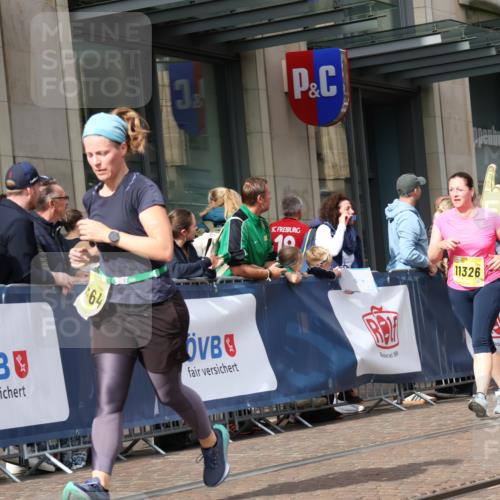 13.09.2026 - 21. swb-Marathon Bremen Strokosch-Dieckow http://msf.ph/oto/10336410 13.09.2026 11:04:59 Ziel 10186, 10370, 10411, 10432, 10576, 10697, 10717, 10718, 10800, 10802, 10995, 11102, 11105, 11146, 11157, 11218, 11281, 11326, 11334, 11394, 11571, 11572, 11584, 11616, 11722, 11900, 12011, 12055, 12064, 12079, 12080, 12099, 12251, 12335, 10198, 10283, 10315, 10465, 10481, 10729, 10741, 10850, 10855, 10856, 10940, 10975, 11006, 11133, 11272, 11364, 11366, 11395, 11518, 11592, 11705, 11757, 11939, 12002, 12005, 12064 meine-sportfotos.de