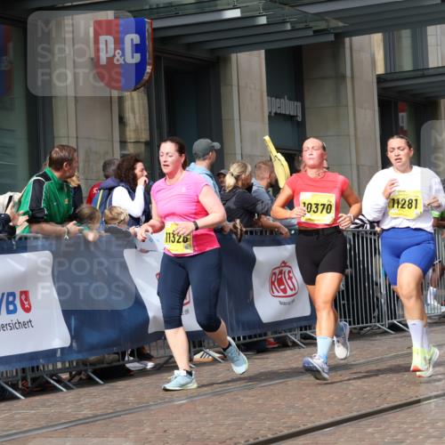 13.09.2026 - 21. swb-Marathon Bremen Strokosch-Dieckow http://msf.ph/oto/10336424 13.09.2026 11:04:59 Ziel 10186, 10370, 10411, 10432, 10576, 10697, 10717, 10718, 10800, 10802, 10995, 11102, 11105, 11146, 11157, 11218, 11281, 11326, 11334, 11394, 11571, 11572, 11584, 11616, 11722, 11900, 12011, 12055, 12064, 12079, 12080, 12099, 12251, 12335, 10198, 10283, 10315, 10465, 10481, 10729, 10741, 10850, 10855, 10856, 10940, 10975, 11006, 11133, 11272, 11364, 11366, 11395, 11518, 11592, 11705, 11757, 11939, 12002, 12005, 12064 meine-sportfotos.de