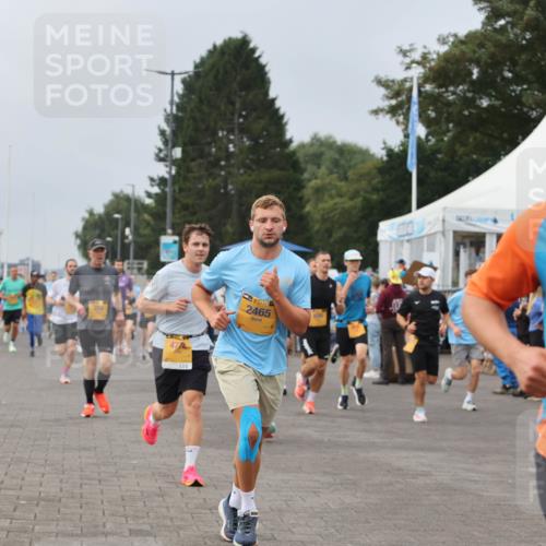 13.09.2026 - Kiel Lauf Andreas Tolksdorf http://msf.ph/oto/10336440 13.09.2026 09:53:47 Kiellinie 38, 2465, 38, 849 meine-sportfotos.de