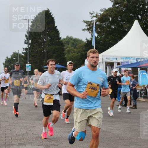 13.09.2026 - Kiel Lauf Andreas Tolksdorf http://msf.ph/oto/10336449 13.09.2026 09:53:48 Kiellinie 229, 38, 2465, 574, 886 meine-sportfotos.de