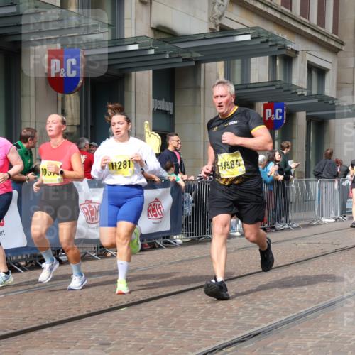 13.09.2026 - 21. swb-Marathon Bremen Strokosch-Dieckow http://msf.ph/oto/10336470 13.09.2026 11:05:00 Ziel 10186, 10370, 10411, 10432, 10576, 10697, 10717, 10718, 10800, 10802, 10995, 11102, 11105, 11146, 11157, 11218, 11281, 11314, 11326, 11334, 11387, 11394, 11521, 11571, 11572, 11584, 11616, 11722, 11900, 12011, 12055, 12079, 12080, 12099, 12251, 12335, 10198, 10283, 10315, 10465, 10481, 10729, 10741, 10850, 10855, 10856, 10940, 10975, 11006, 11133, 11272, 11366, 11395, 11518, 11592, 11705, 11757, 11939, 12002, 12005, 12064 meine-sportfotos.de