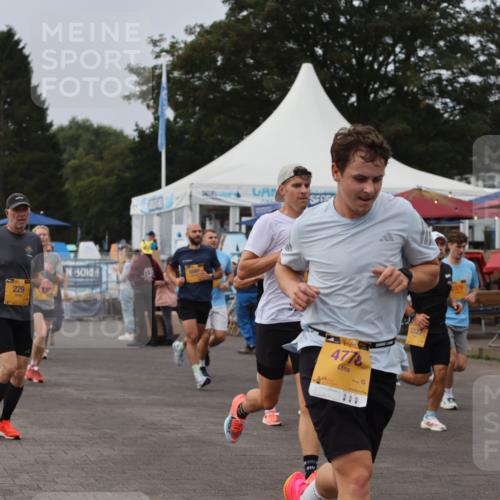 13.09.2026 - Kiel Lauf Andreas Tolksdorf http://msf.ph/oto/10336488 13.09.2026 09:53:49 Kiellinie 229, 4778, 1, 900, 2379 meine-sportfotos.de
