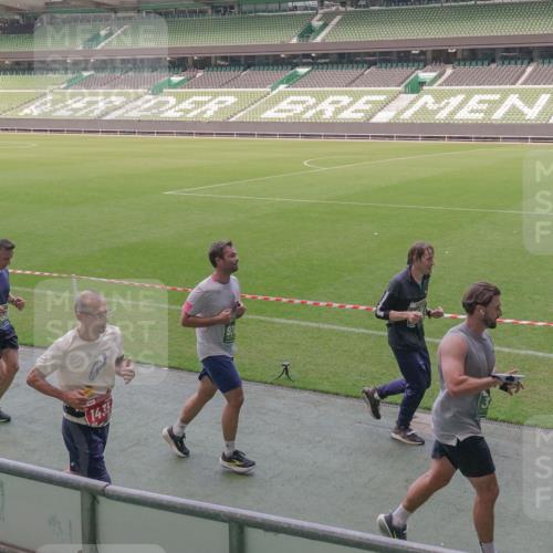 13.09.2026 - 21. swb-Marathon Bremen Michael Burmester http://msf.ph/oto/10336509 13.09.2026 13:12:15 Laufen im Stadion 118, 183, 265, 514, 695, 703, 843, 933, 984, 1113, 1226, 1286, 1334, 1435, 1849, 1851, 1936, 1952, 2005, 2248, 2264, 2281, 2299, 2330, 2336, 2353, 2375, 2377, 2398, 2426, 2443, 2461, 2478, 2505, 2531, 2589, 2659, 2669, 2673, 2684, 2765, 2792, 2804, 2815, 2822, 2836, 2850, 2860, 2895, 2907, 2963, 2966, 2975, 2976, 3026, 3027, 3079, 3082, 3143, 3155, 3159, 3293, 3308, 3328, 3349, 3352, 3409, 3434, 3549, 551 meine-sportfotos.de