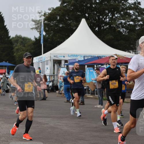 13.09.2026 - Kiel Lauf Andreas Tolksdorf http://msf.ph/oto/10336513 13.09.2026 09:53:50 Kiellinie 229, 60802, 8280, 75, 29, 1166 meine-sportfotos.de
