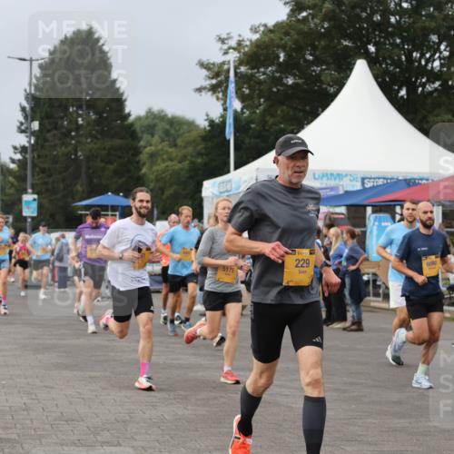 13.09.2026 - Kiel Lauf Andreas Tolksdorf http://msf.ph/oto/10336514 13.09.2026 09:53:50 Kiellinie 5175, 38, 229, 6080 meine-sportfotos.de