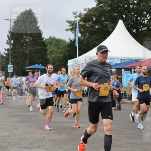 13.09.2026 - Kiel Lauf Andreas Tolksdorf http://msf.ph/oto/10336518 13.09.2026 09:53:50 Kiellinie 175, 38, 229, 6080 meine-sportfotos.de
