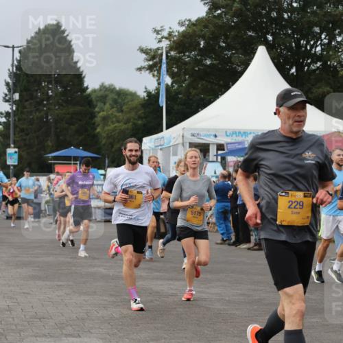 13.09.2026 - Kiel Lauf Andreas Tolksdorf http://msf.ph/oto/10336534 13.09.2026 09:53:51 Kiellinie 361, 5175, 4, 38, 229, 080 meine-sportfotos.de