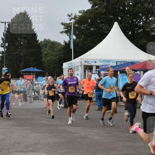 13.09.2026 - Kiel Lauf Andreas Tolksdorf http://msf.ph/oto/10336557 13.09.2026 09:53:52 Kiellinie 10904, 0905, 8465, 272, 5907, 6957 meine-sportfotos.de