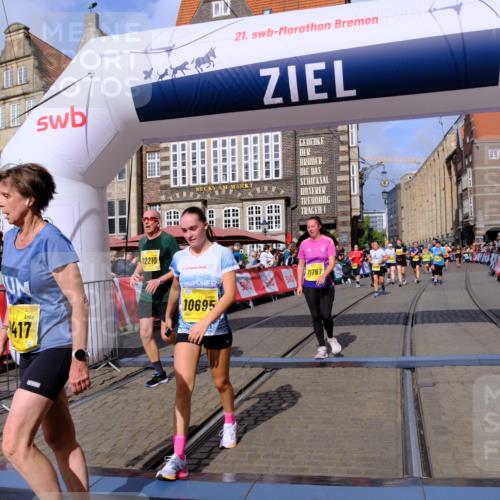 13.09.2026 - 21. swb-Marathon Bremen Tim E. http://msf.ph/oto/10336581 13.09.2026 11:07:43 Ziel 10138, 10205, 10279, 10280, 10488, 10501, 10505, 10695, 10748, 11123, 11246, 11417, 11759, 11767, 11865, 11899, 11917, 12020, 12173, 12210, 12266, 12277, 12419, 12536 meine-sportfotos.de