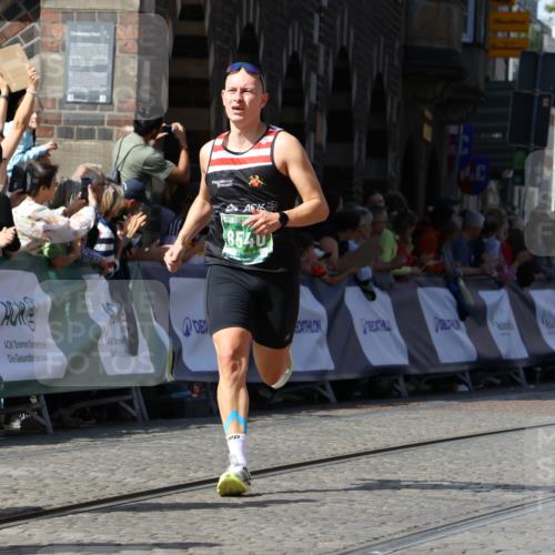 13.09.2026 - 21. swb-Marathon Bremen Strokosch-Dieckow http://msf.ph/oto/10336588 13.09.2026 13:18:34 Ziel 1146, 1419, 1872, 2260, 2671, 3241, 3458, 3514, 3634, 4131, 4733, 5292, 5460, 5695, 6152, 7491, 7954, 8094, 8943, 8944, 9134, 9609, 10065, 13150, 2324, 2948, 3631, 4120, 4413, 4642, 5867, 6787, 7104, 7163, 8540, 8743, 9327, 9833 meine-sportfotos.de