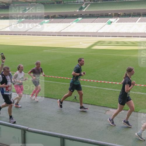 13.09.2026 - 21. swb-Marathon Bremen Michael Burmester http://msf.ph/oto/10336654 13.09.2026 13:12:30 Laufen im Stadion 118, 183, 265, 278, 349, 514, 576, 695, 702, 703, 843, 933, 950, 1005, 1113, 1143, 1226, 1286, 1334, 1435, 1641, 1849, 1851, 1936, 1952, 1991, 2005, 2248, 2264, 2281, 2299, 2336, 2353, 2375, 2377, 2398, 2426, 2439, 2461, 2478, 2505, 2612, 2659, 2665, 2669, 2673, 2684, 2765, 2773, 2792, 2804, 2815, 2822, 2850, 2860, 2884, 2895, 2907, 2921, 2963, 2966, 2975, 2976, 3027, 3079, 3082, 3143, 3155, 3159, 3253, 3293, 3308, 3313, 3328, 3349, 3352, 3434, 551 meine-sportfotos.de