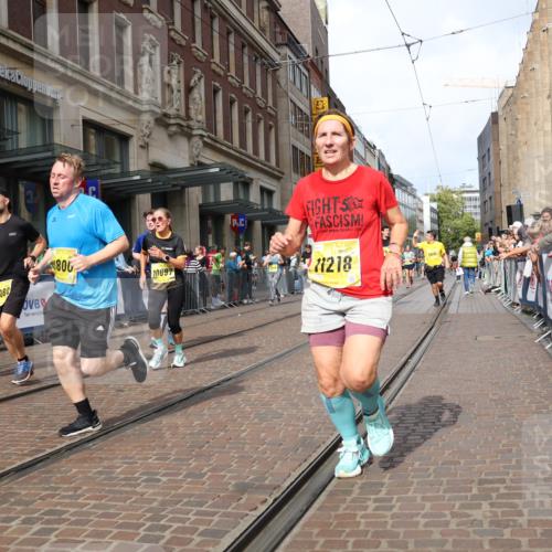 13.09.2026 - 21. swb-Marathon Bremen Strokosch-Dieckow http://msf.ph/oto/10336697 13.09.2026 11:05:06 Ziel 10186, 10411, 10432, 10576, 10697, 10717, 10802, 10995, 11102, 11146, 11157, 11218, 11314, 11326, 11334, 11387, 11394, 11521, 11571, 11572, 11616, 11724, 11892, 12011, 12055, 12079, 12080, 12251, 12273, 12330, 12362, 10198, 10283, 10315, 10370, 10465, 10718, 10729, 10741, 10800, 10850, 10855, 10856, 10940, 10975, 11006, 11105, 11133, 11272, 11281, 11395, 11518, 11584, 11722, 11757, 11900, 11939, 12002, 12005, 12064 meine-sportfotos.de