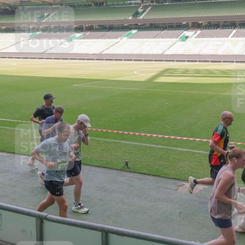 13.09.2026 - 21. swb-Marathon Bremen Michael Burmester http://msf.ph/oto/10336742 13.09.2026 13:12:40 Laufen im Stadion 118, 183, 265, 270, 278, 349, 514, 576, 695, 702, 703, 843, 933, 950, 1005, 1113, 1143, 1226, 1286, 1334, 1426, 1435, 1641, 1849, 1851, 1936, 1952, 1991, 2005, 2248, 2264, 2281, 2299, 2336, 2353, 2375, 2377, 2398, 2426, 2439, 2461, 2478, 2505, 2612, 2659, 2665, 2673, 2684, 2765, 2773, 2792, 2804, 2815, 2816, 2822, 2850, 2860, 2884, 2895, 2907, 2921, 2963, 2966, 2975, 2976, 3016, 3027, 3079, 3082, 3143, 3155, 3159, 3253, 3277, 3293, 3308, 3313, 3328, 3349, 3434, 551 meine-sportfotos.de