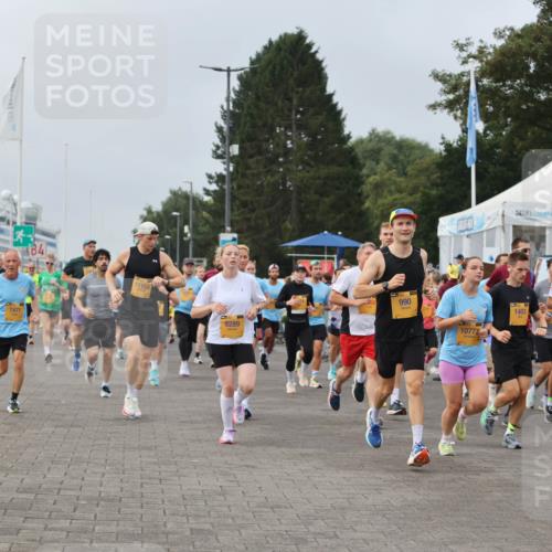 13.09.2026 - Kiel Lauf Andreas Tolksdorf http://msf.ph/oto/10336748 13.09.2026 09:53:59 Kiellinie 7471, 4, 11153, 9289, 990, 10773, 1403, 11927, 35, 1018 meine-sportfotos.de