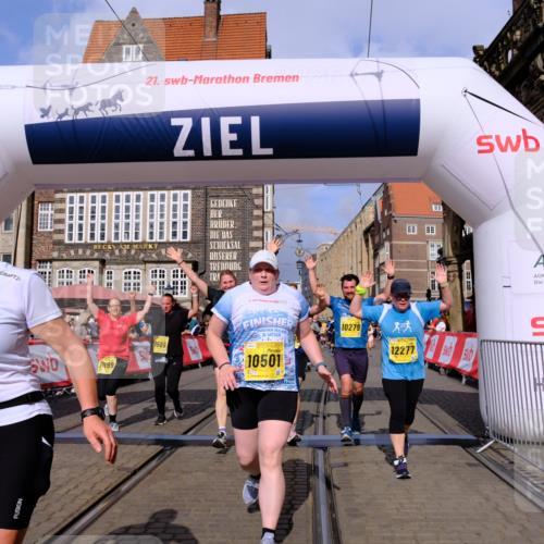 13.09.2026 - 21. swb-Marathon Bremen Tim E. http://msf.ph/oto/10336783 13.09.2026 11:07:49 Ziel 10138, 10205, 10279, 10280, 10363, 10364, 10501, 10505, 10580, 10695, 10748, 10907, 10935, 11223, 11417, 11643, 11767, 11865, 11899, 11917, 11924, 11934, 12020, 12167, 12168, 12173, 12194, 12210, 12277, 12419, 12509, 12536 meine-sportfotos.de