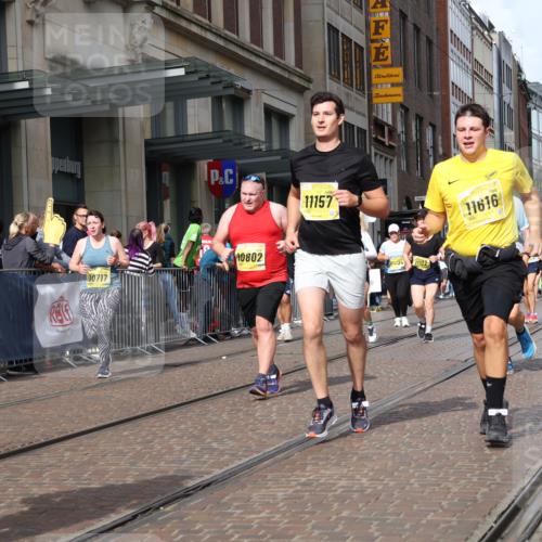 13.09.2026 - 21. swb-Marathon Bremen Strokosch-Dieckow http://msf.ph/oto/10336788 13.09.2026 11:05:09 Ziel 10186, 10259, 10260, 10411, 10432, 10576, 10697, 10717, 10802, 10864, 10995, 11146, 11314, 11326, 11334, 11387, 11394, 11520, 11521, 11571, 11572, 11724, 11791, 11892, 11947, 12011, 12055, 12079, 12080, 12251, 12273, 12330, 12362, 12501, 10315, 10370, 10465, 10718, 10729, 10741, 10800, 10850, 10855, 10856, 10975, 10995, 11102, 11105, 11133, 11157, 11218, 11272, 11281, 11395, 11518, 11584, 11616, 11722, 11757, 11900, 11939, 12002, 12064 meine-sportfotos.de