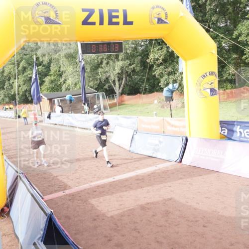 13.09.2026 - Airport Race Dennis Weichert http://msf.ph/oto/10336797 13.09.2026 10:36:47 Ziel 5110, 5138, 5319 meine-sportfotos.de
