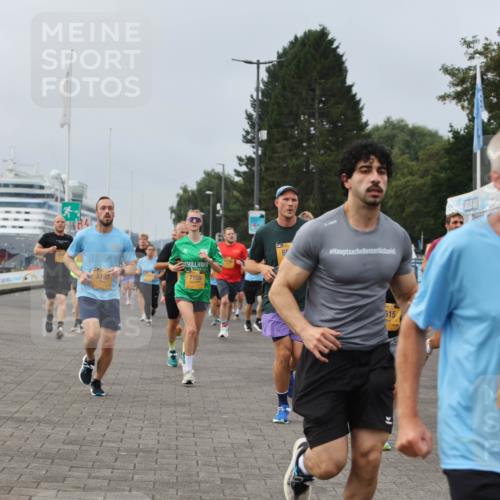 13.09.2026 - Kiel Lauf Andreas Tolksdorf http://msf.ph/oto/10336846 13.09.2026 09:54:03 Kiellinie 5197, 7158, 10, 6, 515, 7471 meine-sportfotos.de