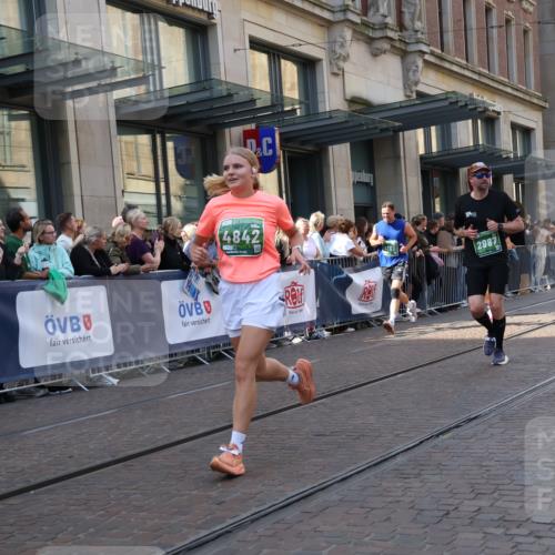 13.09.2026 - 21. swb-Marathon Bremen Strokosch-Dieckow http://msf.ph/oto/10336894 13.09.2026 13:25:33 Ziel 150, 191, 1163, 1458, 1647, 1752, 2033, 2062, 2421, 2708, 2781, 2987, 3124, 3248, 3516, 3722, 4067, 4161, 4411, 4439, 4476, 4842, 4927, 5013, 5139, 5558, 5622, 5701, 6135, 6605, 7638, 7780, 8271, 8361, 8592, 8597, 9266, 9440, 9794, 209, 260, 1119, 1650, 1658, 2046, 3168, 3186, 3187, 3806, 4294, 4459, 4717, 5703, 5755, 5814, 6113, 6380, 7252, 7306, 7326, 8357, 8545, 8597, 8695, 8769, 8890, 9036, 9299, 9460, 9468, 9506, 9563, 13025 meine-sportfotos.de