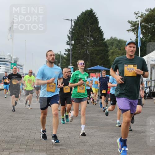 13.09.2026 - Kiel Lauf Andreas Tolksdorf http://msf.ph/oto/10336895 13.09.2026 09:54:04 Kiellinie 7933, 5197, 5331, 7158, 6988, 11, 8515 meine-sportfotos.de