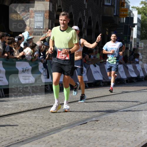 13.09.2026 - 21. swb-Marathon Bremen Strokosch-Dieckow http://msf.ph/oto/10336913 13.09.2026 13:18:45 Ziel 465, 1146, 1419, 2055, 5307, 5460, 6293, 6294, 6818, 7245, 7491, 7731, 7954, 8404, 8872, 9019, 9275, 13150, 307, 4916, 5277, 6310, 7104, 7154, 7602, 7791, 13184 meine-sportfotos.de
