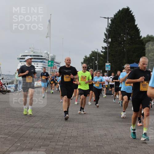 13.09.2026 - Kiel Lauf Andreas Tolksdorf http://msf.ph/oto/10336923 13.09.2026 09:54:05 Kiellinie 7933, 4, 2044, 7130, 11568, 5331 meine-sportfotos.de