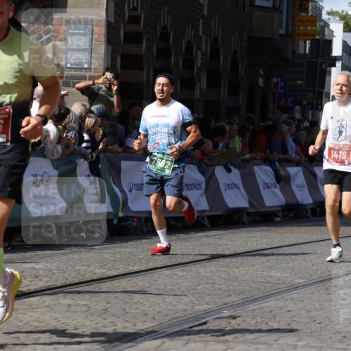 13.09.2026 - 21. swb-Marathon Bremen Strokosch-Dieckow http://msf.ph/oto/10336936 13.09.2026 13:18:46 Ziel 465, 1146, 1419, 2055, 5307, 5460, 6293, 6294, 6818, 7245, 7491, 7731, 7954, 8404, 8540, 8872, 9019, 9275, 13150, 307, 4916, 5277, 6310, 7104, 7154, 7602, 7791, 13184 meine-sportfotos.de