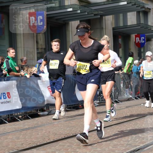 13.09.2026 - 21. swb-Marathon Bremen Strokosch-Dieckow http://msf.ph/oto/10336983 13.09.2026 11:05:13 Ziel 10186, 10238, 10259, 10260, 10411, 10432, 10457, 10717, 10802, 10864, 11146, 11314, 11334, 11387, 11394, 11520, 11521, 11571, 11572, 11724, 11791, 11892, 11947, 12055, 12156, 12251, 12273, 12330, 12362, 12501, 10370, 10411, 10465, 10576, 10697, 10718, 10741, 10800, 10802, 10850, 10975, 10995, 11102, 11105, 11133, 11157, 11218, 11272, 11281, 11326, 11584, 11616, 11722, 11900, 11939, 12002, 12011, 12064 meine-sportfotos.de