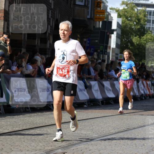 13.09.2026 - 21. swb-Marathon Bremen Strokosch-Dieckow http://msf.ph/oto/10337002 13.09.2026 13:18:47 Ziel 465, 1146, 1419, 2055, 4413, 5307, 5460, 6293, 6294, 6818, 7245, 7491, 7731, 7954, 8404, 8540, 8872, 9019, 9275, 13150, 307, 4916, 5277, 6310, 7154, 7602, 7647, 7791, 9512, 13184 meine-sportfotos.de