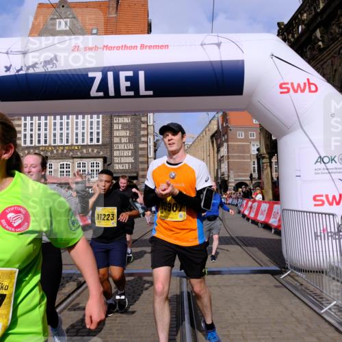 13.09.2026 - 21. swb-Marathon Bremen Tim E. http://msf.ph/oto/10337037 13.09.2026 11:07:55 Ziel 10138, 10279, 10280, 10363, 10364, 10501, 10505, 10580, 10595, 10830, 10871, 10907, 10935, 11037, 11223, 11515, 11643, 11767, 11899, 11924, 11934, 12097, 12167, 12168, 12194, 12210, 12277, 12307, 12419, 12509 meine-sportfotos.de